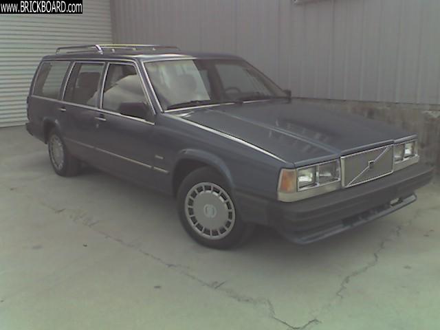 Volvo -- 89 740 Wagon